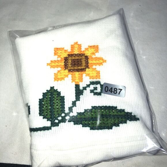 2- Vintage Embroidered Sunflower Crocheted doily  White 13” round CUTE!! - Picture 8 of 8